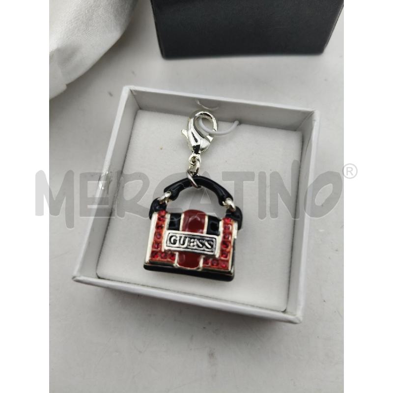 CHARM GUESS BORSETTA SMALTO NE ROSSO  | Mercatino dell'Usato Roma talenti 2