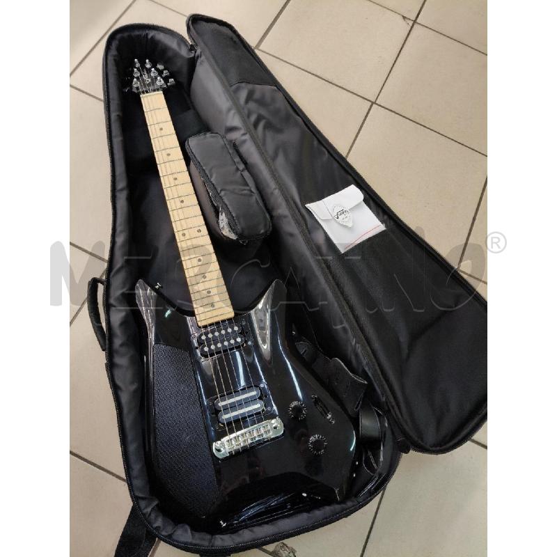 CHITARRA ELETTRICA CON DOCK LIGHTNING FUSION GUITAR | Mercatino dell'Usato Roma talenti 1