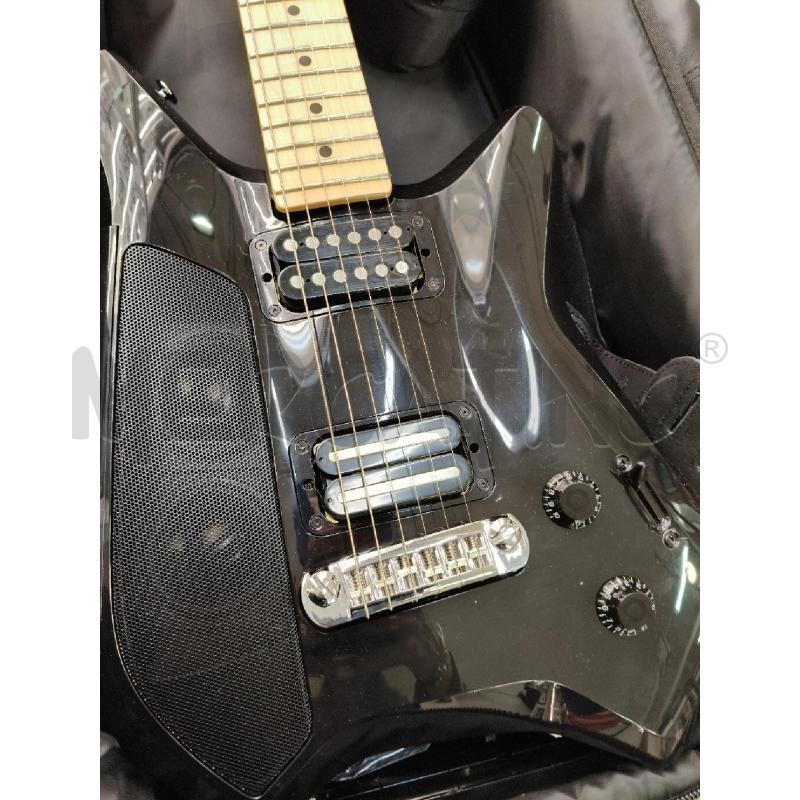 CHITARRA ELETTRICA CON DOCK LIGHTNING FUSION GUITAR | Mercatino dell'Usato Roma talenti 2