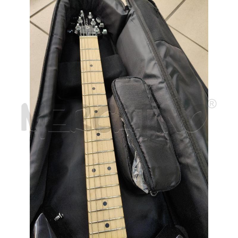 CHITARRA ELETTRICA CON DOCK LIGHTNING FUSION GUITAR | Mercatino dell'Usato Roma talenti 3