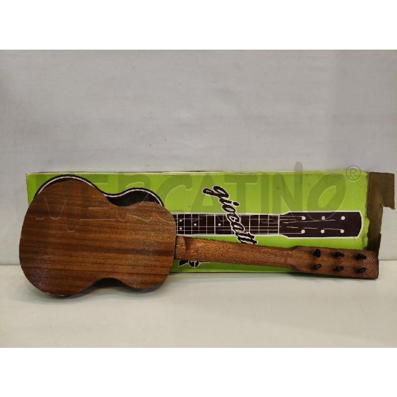 CHITARRA GIOCATTOLO INGA APACHE ANNI '60 | Mercatino dell'Usato Roma talenti 4