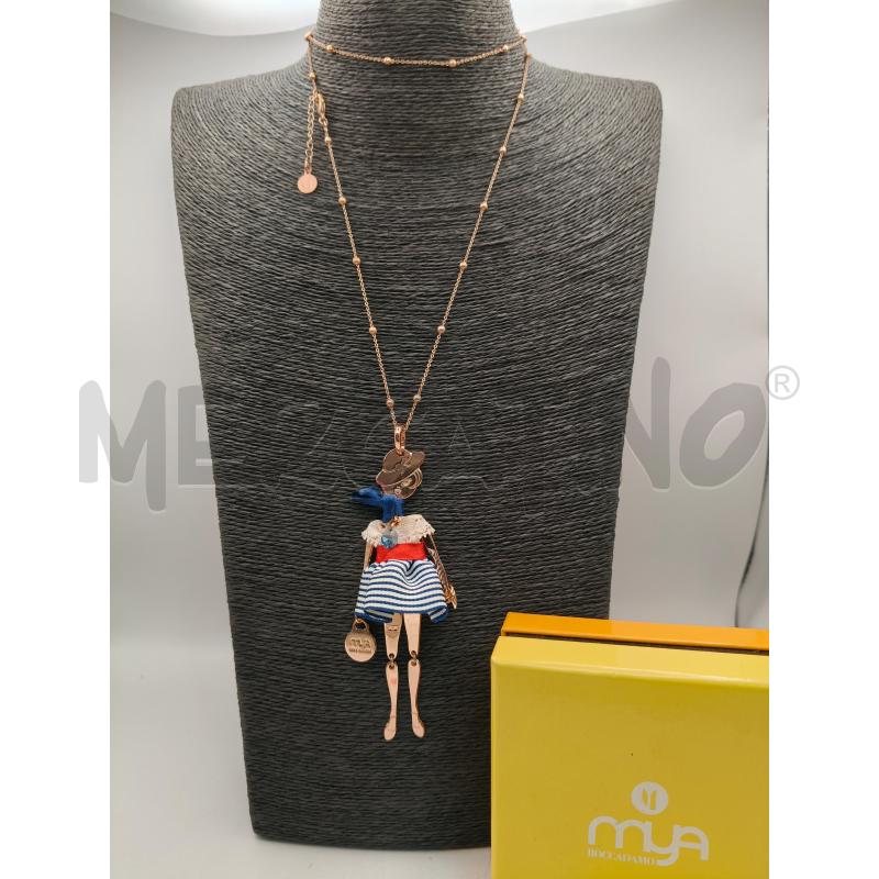 COLLANA MYA BOCCADAMO BAMBOLA VESTITO BLU | Mercatino dell'Usato Roma talenti 1