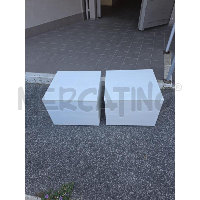 COMODINI COPPIA 2C BIA | Mercatino dell'Usato Roma talenti 1