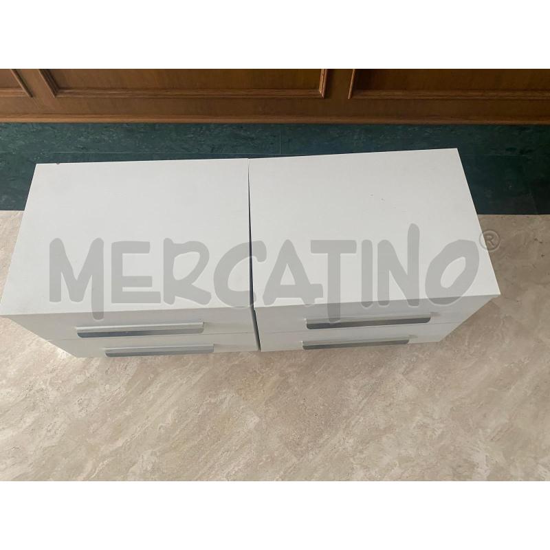 COMODINI COPPIA BIA 2C | Mercatino dell'Usato Roma talenti 2