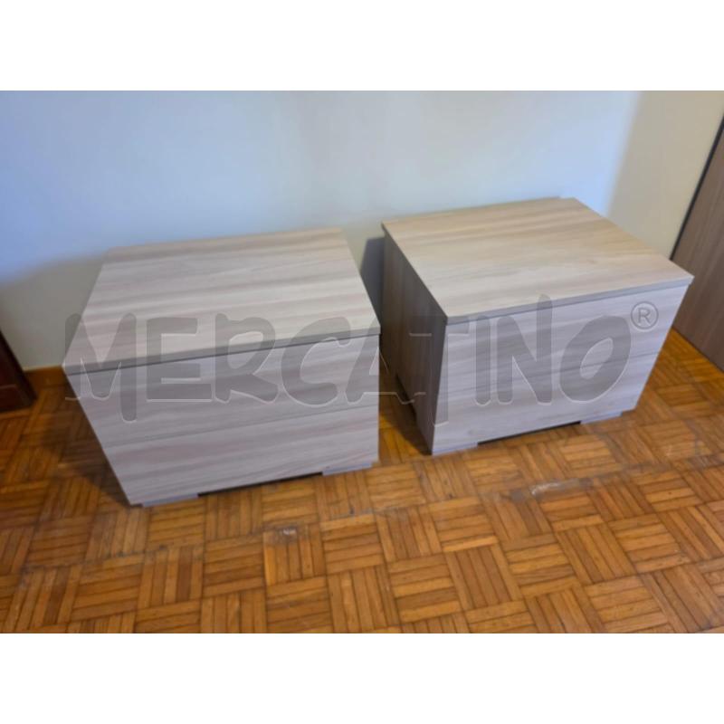 COMODINI COPPIA GRIGI 2C | Mercatino dell'Usato Roma talenti 1