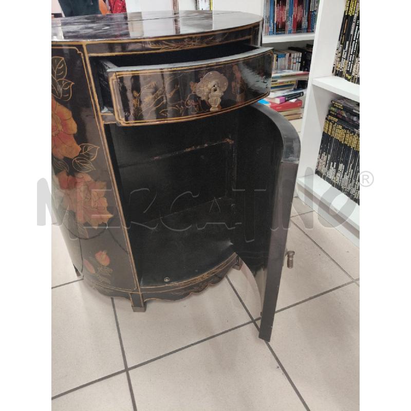 COPPIA COMODINI S/ORIENTALE 1C 1SP | Mercatino dell'Usato Roma talenti 4