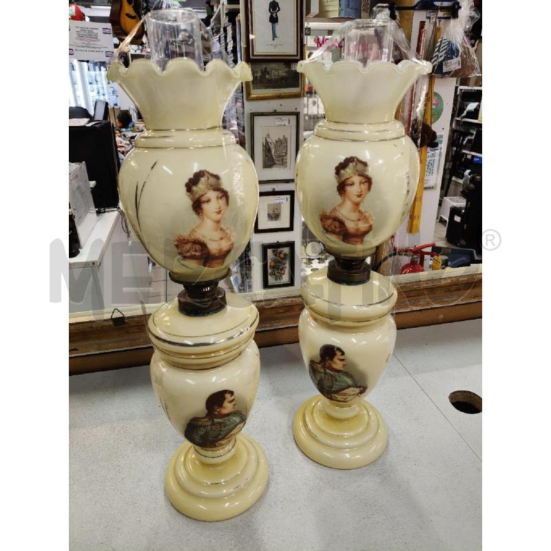COPPIA LAMPADE PETROLIO OPALINE  | Mercatino dell'Usato Roma talenti 1