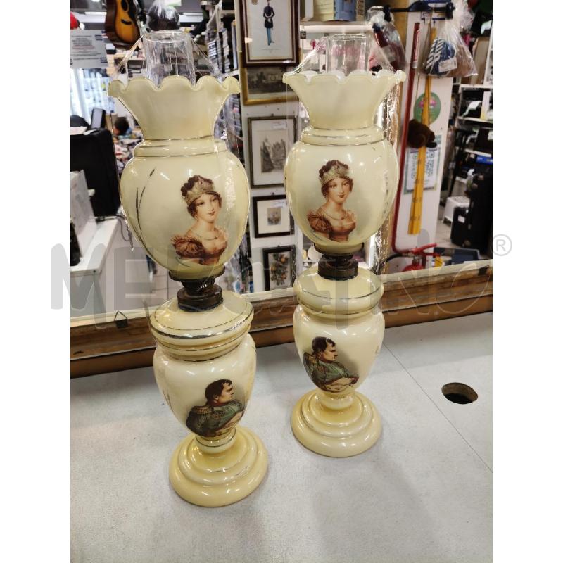 COPPIA LAMPADE PETROLIO OPALINE  | Mercatino dell'Usato Roma talenti 3