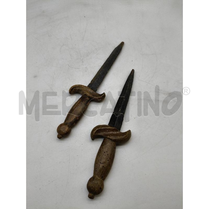 COPPIA PUGNALILEGNO EPOCA DECOR ADDOLORATA | Mercatino dell'Usato Roma talenti 4