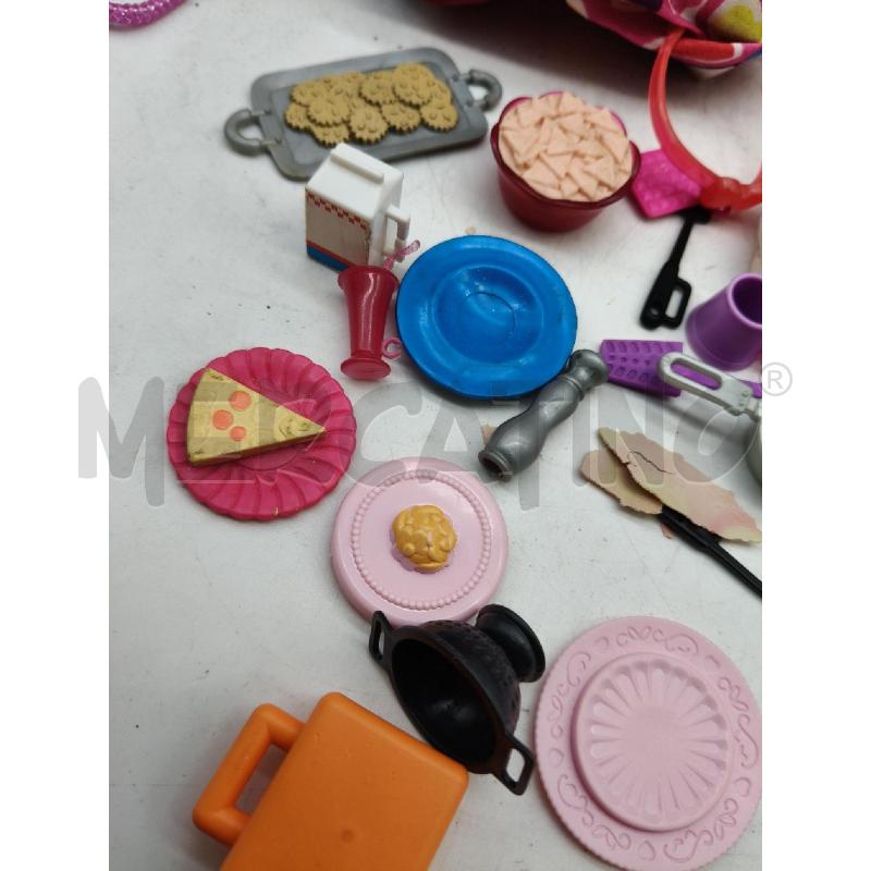 CUCINA VINTAGE BARBIE CON ACCESSORI | Mercatino dell'Usato Roma talenti 2