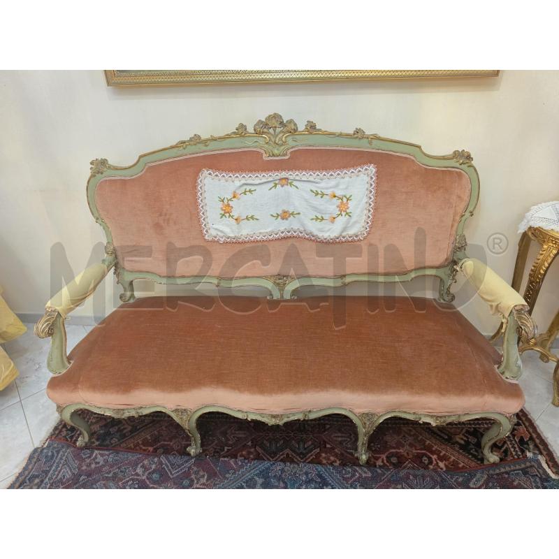 DIVANO STILE VENEZIANO ROSA | Mercatino dell'Usato Roma talenti 1