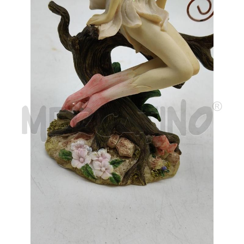 FATINA ROSA SU ALBERO | Mercatino dell'Usato Roma talenti 2