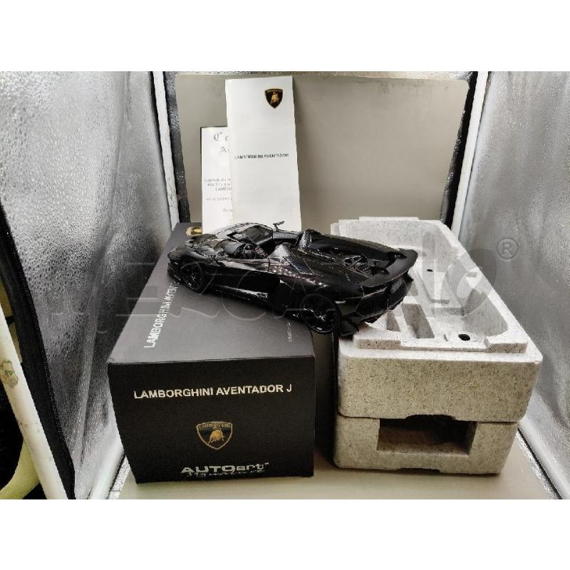 LAMBORGHINI AVENTADOR J AUTOART | Mercatino dell'Usato Roma talenti 4