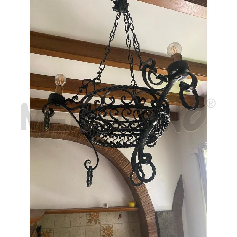 LAMPADARIO FERRO BATT | Mercatino dell'Usato Roma talenti 1