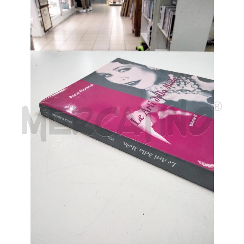 LE ARTI DELLA MODA VOL 3 | Mercatino dell'Usato Roma talenti 2