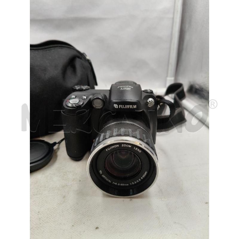 MACCHINA FOTOGRAFICA FUJIFILM FINEPIX S5600 | Mercatino dell'Usato Roma talenti 2