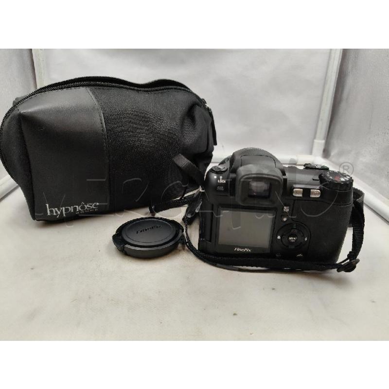 MACCHINA FOTOGRAFICA FUJIFILM FINEPIX S5600 | Mercatino dell'Usato Roma talenti 3