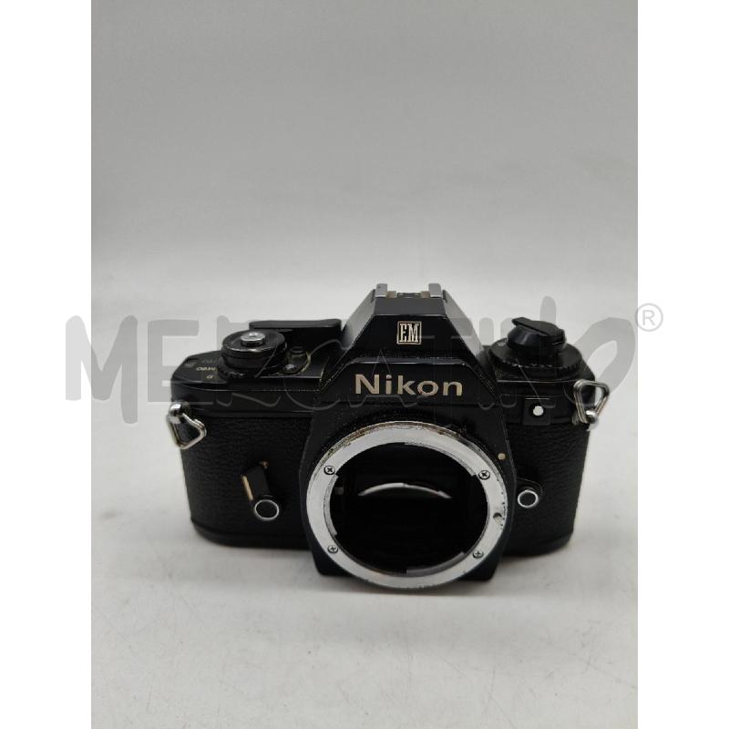 MACCHINA FOTOGRAFICA NIKON EM | Mercatino dell'Usato Roma talenti 1