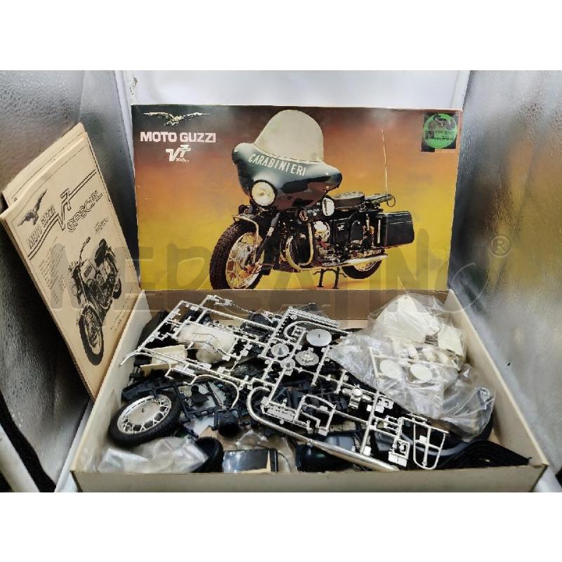MODEL KIT DA RIV MOTO GUZZI V7 CARABINIERI PROTAR | Mercatino dell'Usato Roma talenti 1