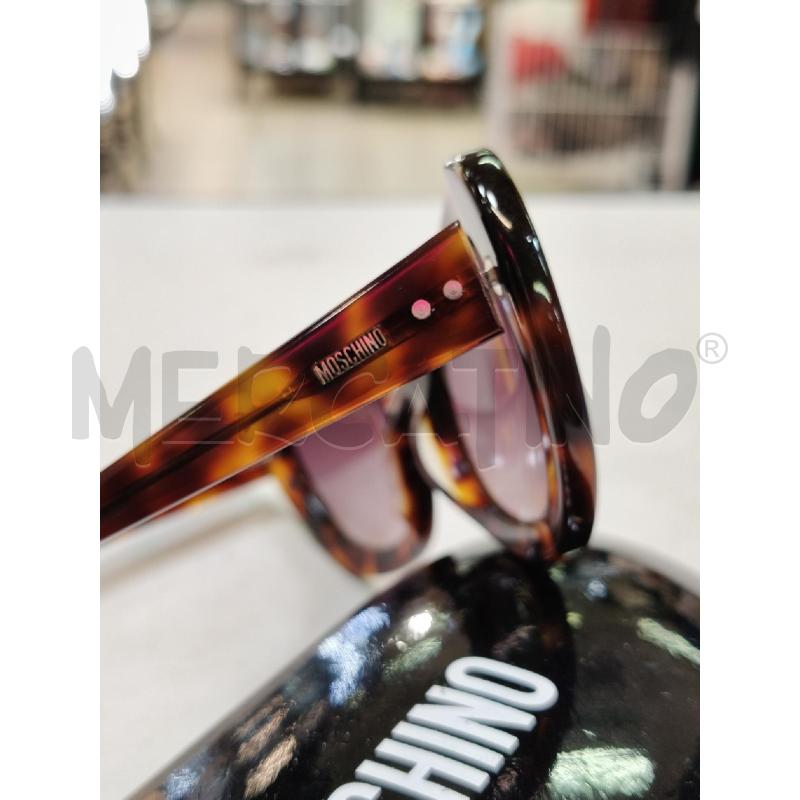 OCCHIALI D MOSCHINO EYE CAT TARTA STOND  | Mercatino dell'Usato Roma talenti 2