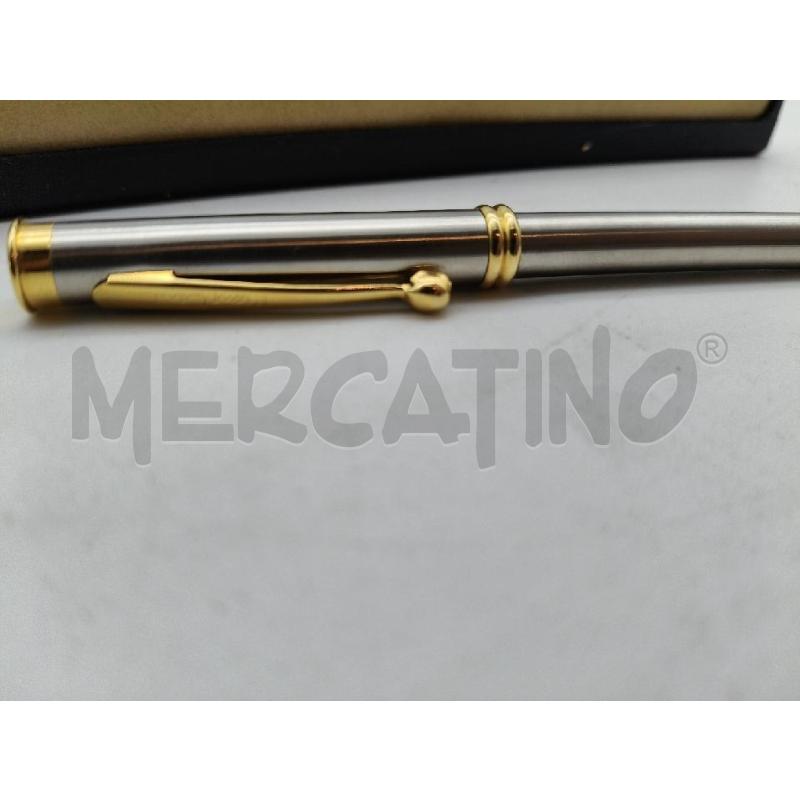 PENNA SFERA LE PLUS DE PIERRE CARDIN CON CUSTODIA | Mercatino dell'Usato Roma talenti 2