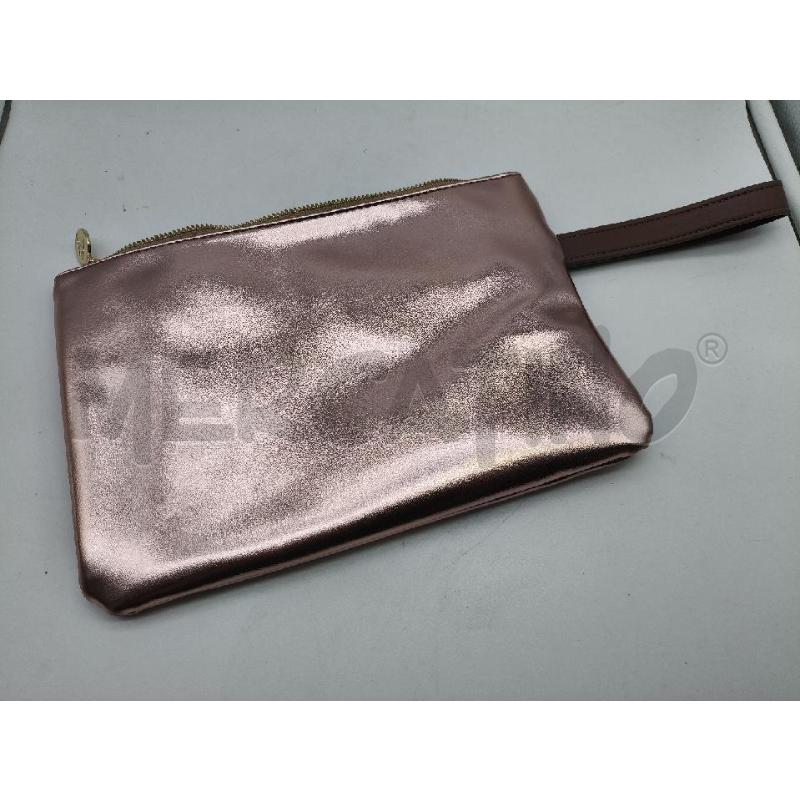 POCHETTE 4 GIVENESS ROSA METAL  | Mercatino dell'Usato Roma talenti 3