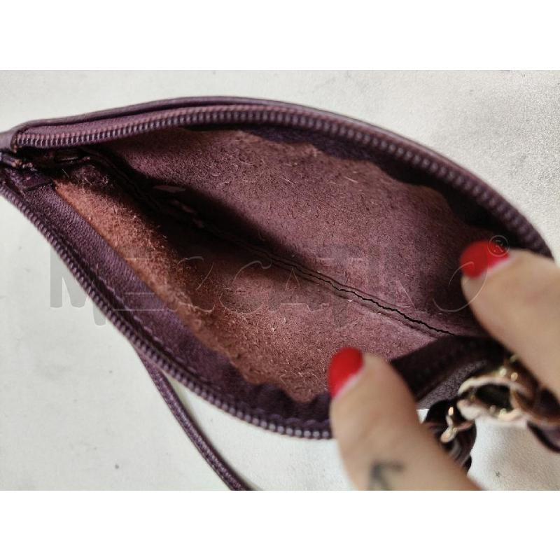 POCHETTE BUSTA COCCINELLE PELLE MART VIOLA | Mercatino dell'Usato Roma talenti 4