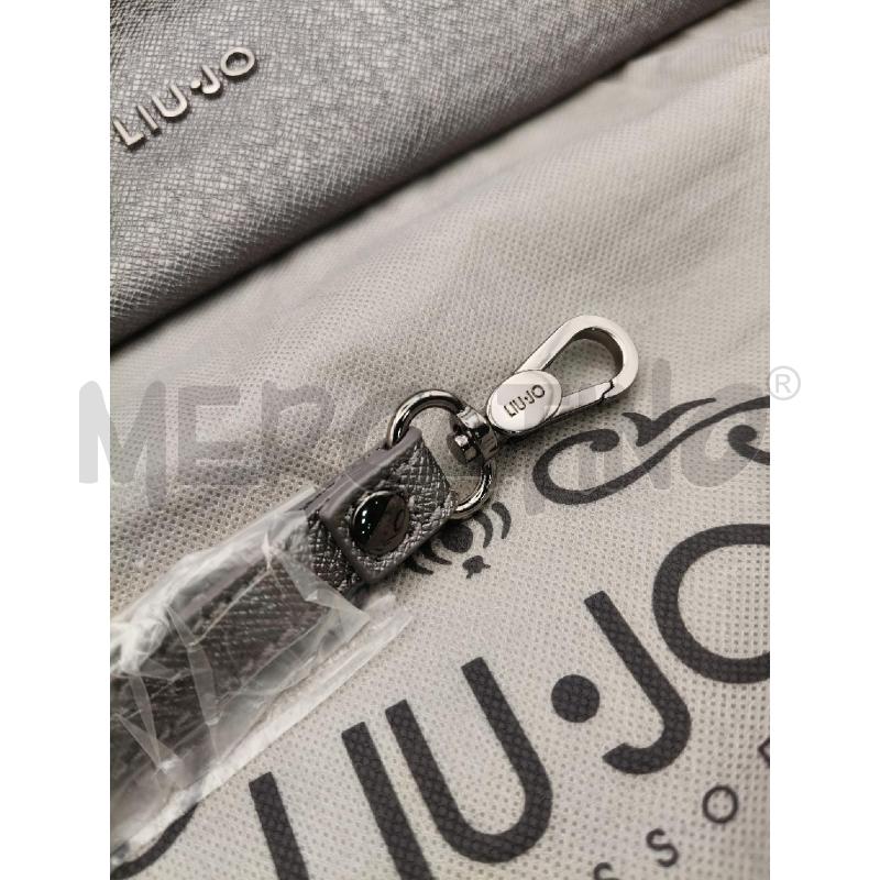 POCHETTE BUSTA LIU JO ARGENTO CON MANIGLIA  | Mercatino dell'Usato Roma talenti 3