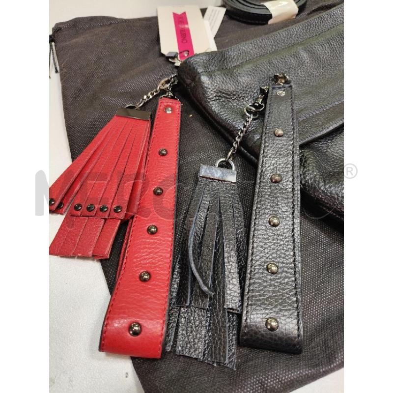 POCHETTE FIORELLA RUBINO PELLE NE NAPPINA ROSSO CON 2 TRAC | Mercatino dell'Usato Roma talenti 2