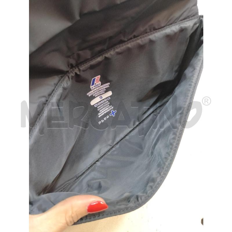 POCHETTE NYLON K WAY BLU MANICO TRASP TONDO  | Mercatino dell'Usato Roma talenti 4