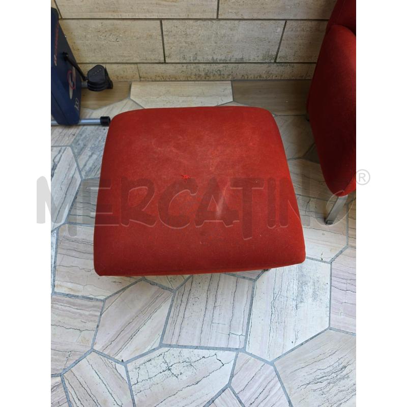 POLTRONA TESS ROSSO +POUF DA RIV | Mercatino dell'Usato Roma talenti 3