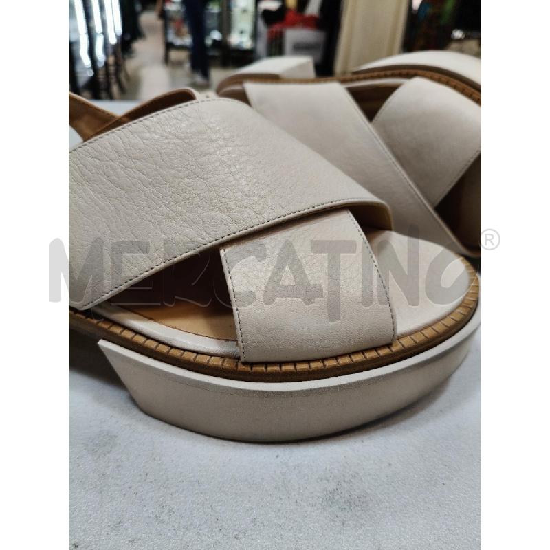 SANDALI D PALOMA BARCELO CREMA FASCIA INCR PELLE | Mercatino dell'Usato Roma talenti 2