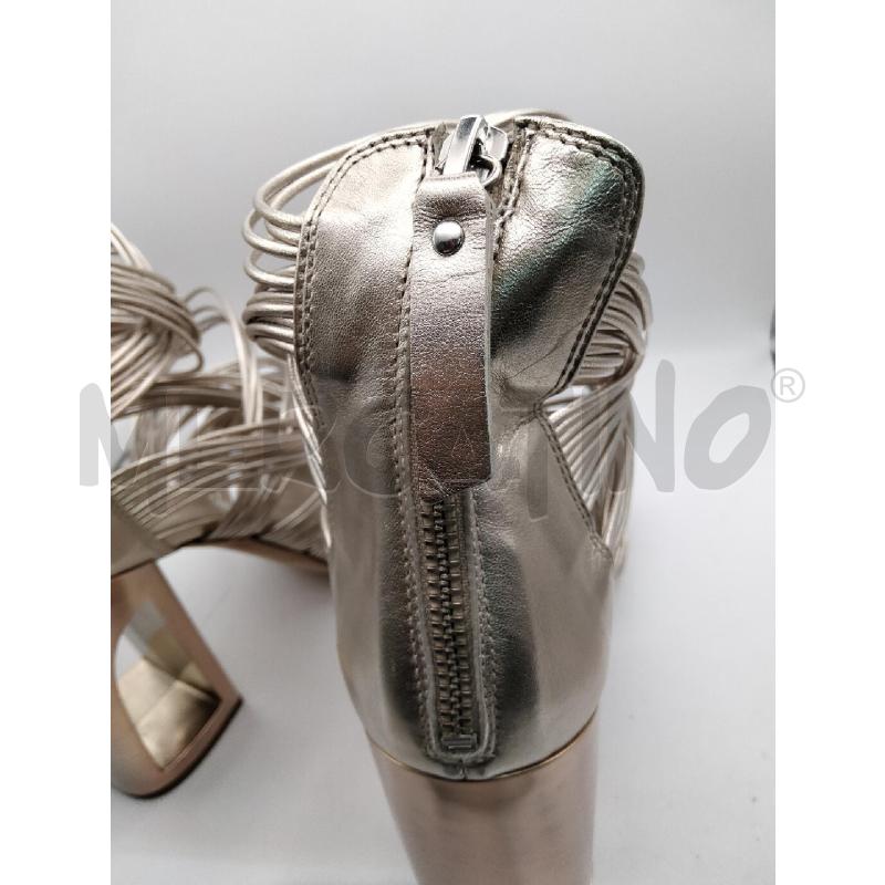 SANDALI VIC MATIE ORO MULTIFILI INTRECCIO T/SCULTURA | Mercatino dell'Usato Roma talenti 2