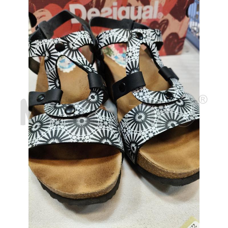 SANDALI ZEPPA SUGH DESIGUAL BIA NE  | Mercatino dell'Usato Roma talenti 3