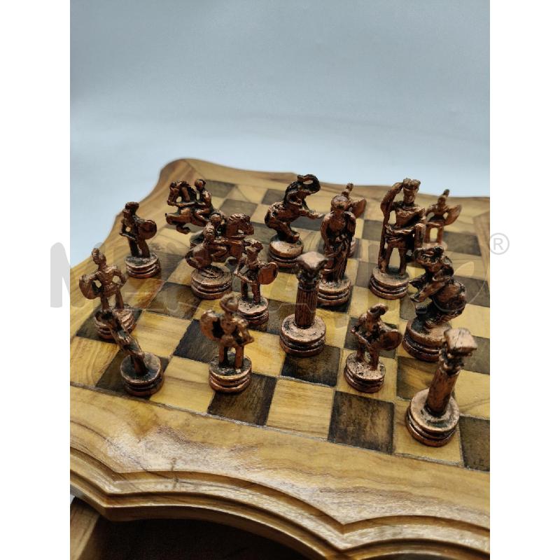 SCACCHIERA LEGNO CON DUE CASSETTI | Mercatino dell'Usato Roma talenti 5