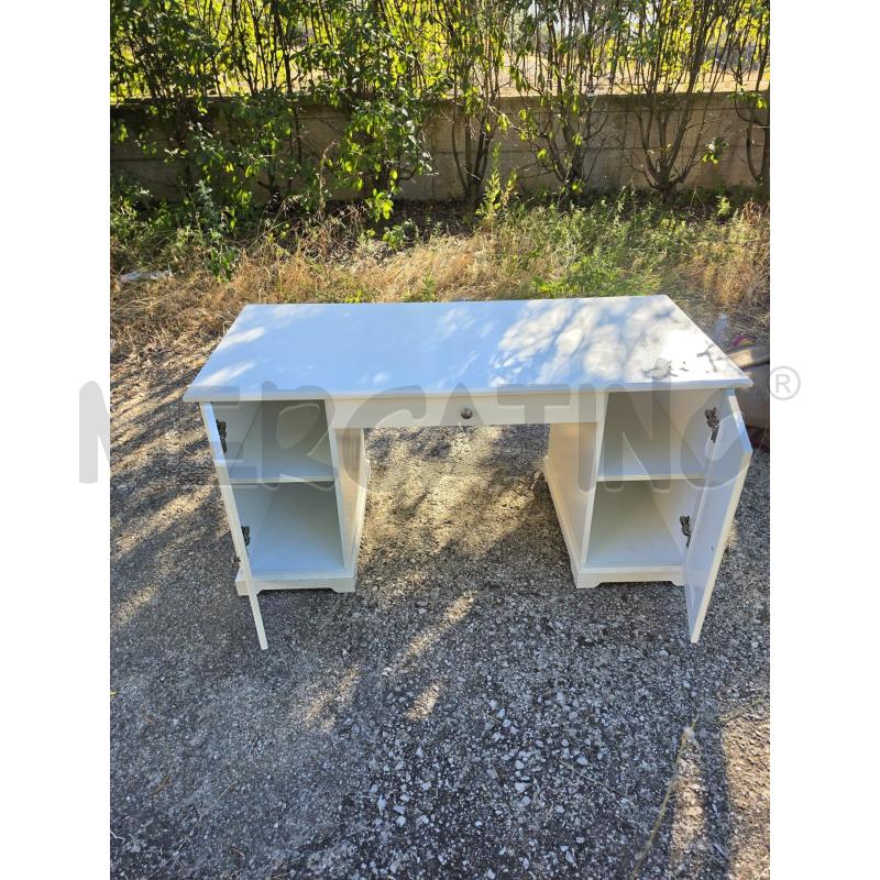 SCRIVANIA IKEA BIA 2SP | Mercatino dell'Usato Roma talenti 2