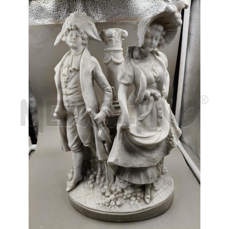 SCULTURA BISCUIT DAMA CAVALIERE DA RIV  | Mercatino dell'Usato Roma talenti 1