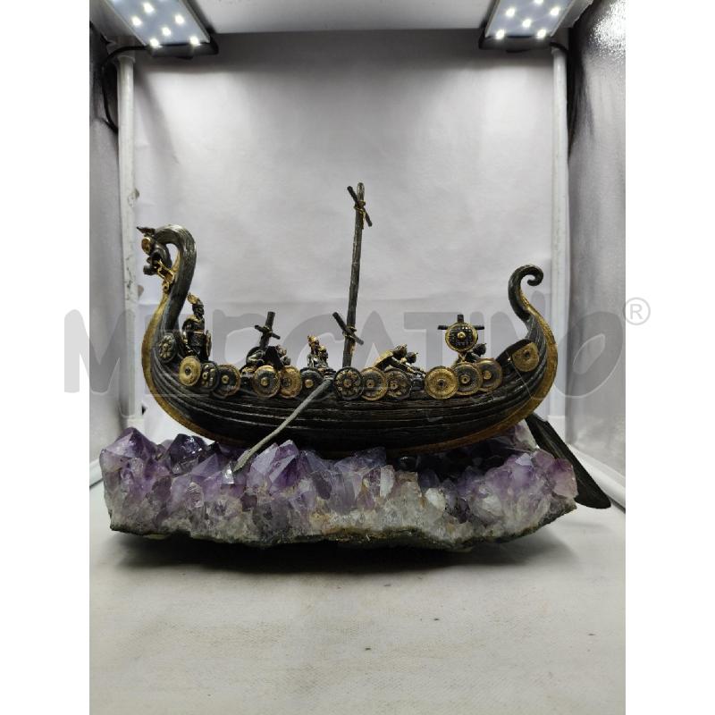 SCULTURA NAVE VICHINGA LAM BASE MATRICE AMETISTA DA RIV  | Mercatino dell'Usato Roma talenti 1
