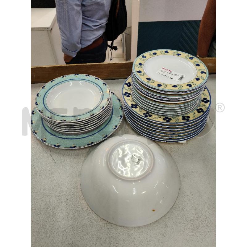 SET PIATTI CER ROSE TULIPANI  | Mercatino dell'Usato Roma talenti 3