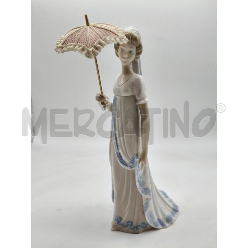 STATUINA CER LLADRO'DAMA OMBRELLINO  | Mercatino dell'Usato Roma talenti 1
