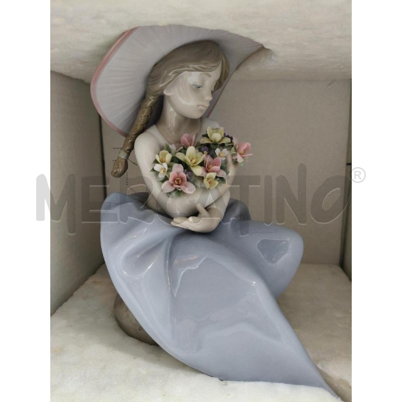 STATUINA CER LLADRO'DAMA SEDUTA FIORI  | Mercatino dell'Usato Roma talenti 1