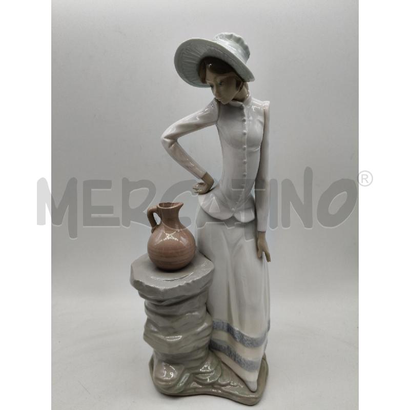 STATUINA CER NAO DAMA CON ANFORA  | Mercatino dell'Usato Roma talenti 4