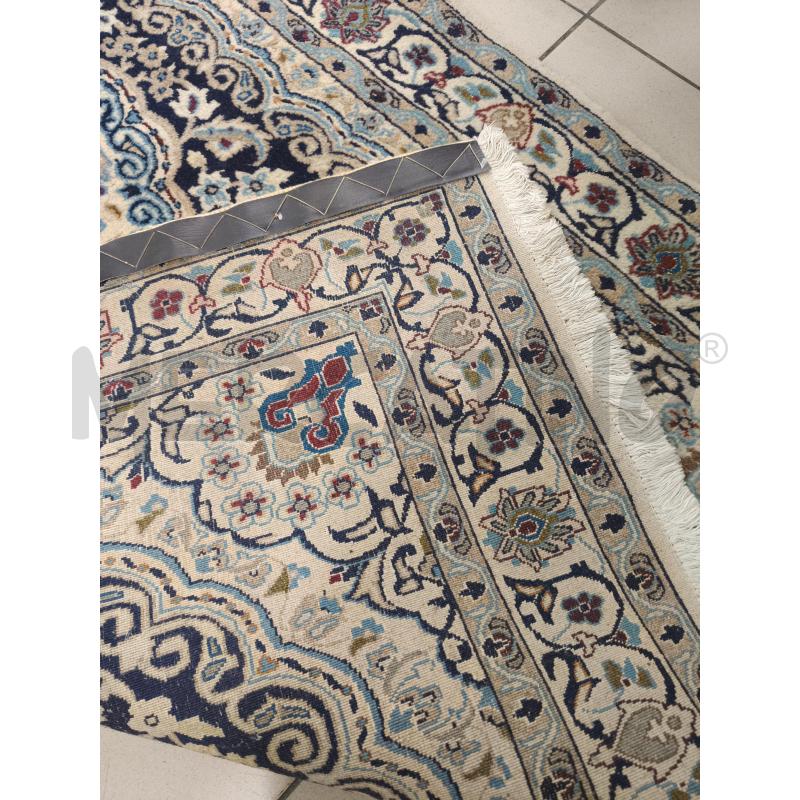 TAPPETO BEIGE  SFONO BLU 210X117 | Mercatino dell'Usato Roma talenti 2