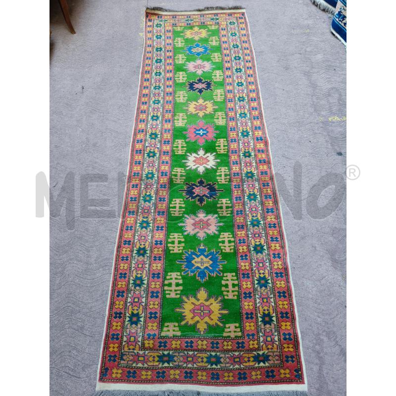 TAPPETO GUIDA SFONDO VERDE 286X88CM | Mercatino dell'Usato Roma talenti 1