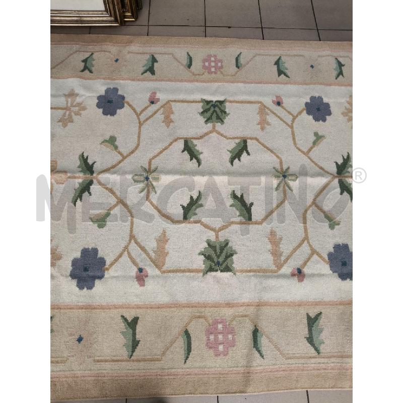 TAPPETO KILIM  SFONDO BIANCO FIORI 240X157 | Mercatino dell'Usato Roma talenti 4