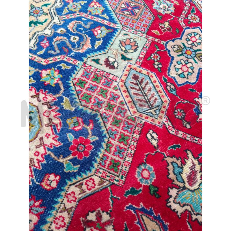 TAPPETO ROSSO FIORE CENTR BLU 290X200CM | Mercatino dell'Usato Roma talenti 3