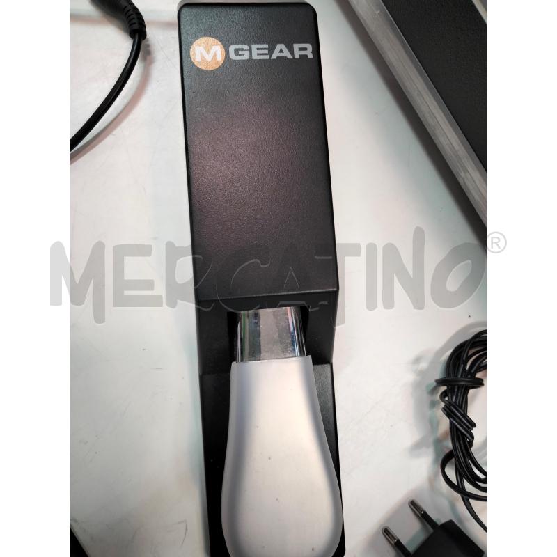 TASTIERA YAMAHA EZ220 TASTI LUMINOSI PEDALE E STAND | Mercatino dell'Usato Roma talenti 3