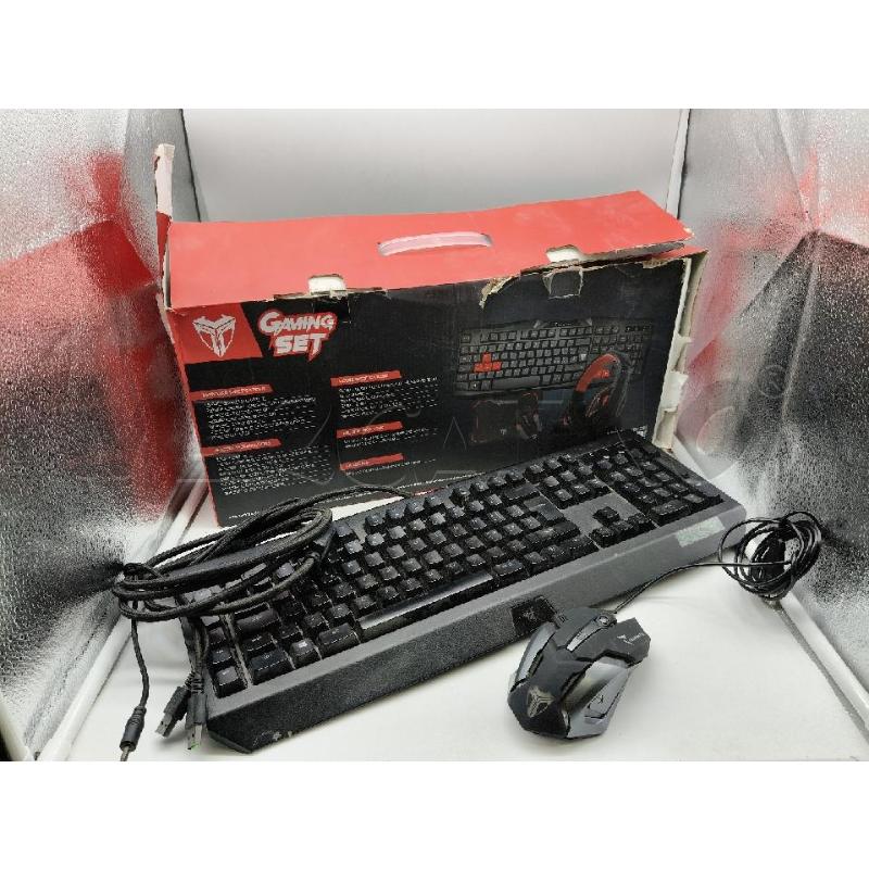 TASTIERA + MOUSE RAZER BLACKWIDOW CHROMA | Mercatino dell'Usato Roma talenti 1