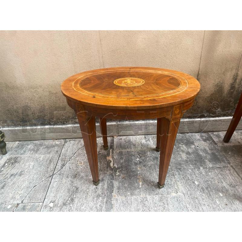TAVOLINO LEGNO OVALE PICCOLO INRASIO | Mercatino dell'Usato Roma talenti 1