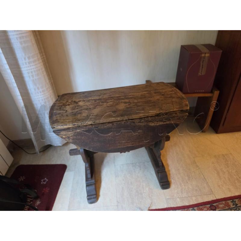 TAVOLO LEGNO BASSO BANDELLE EP | Mercatino dell'Usato Roma talenti 4